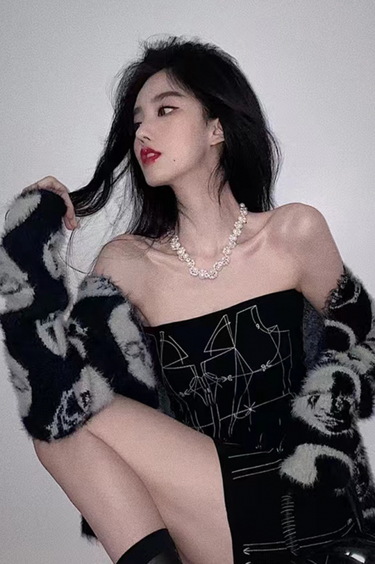 NboStore Daisy & Pearl Necklace | Face 3 Face