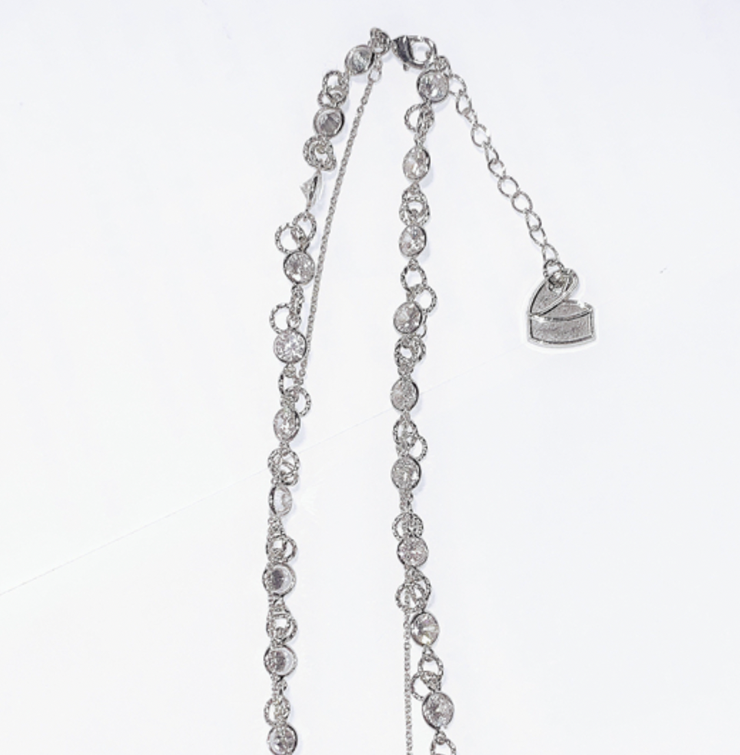 NboStore Zirconia Daisy couple Necklace | Face 3 Face