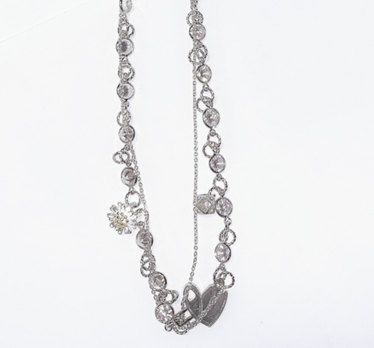 NboStore Zirconia Daisy couple Necklace | Face 3 Face