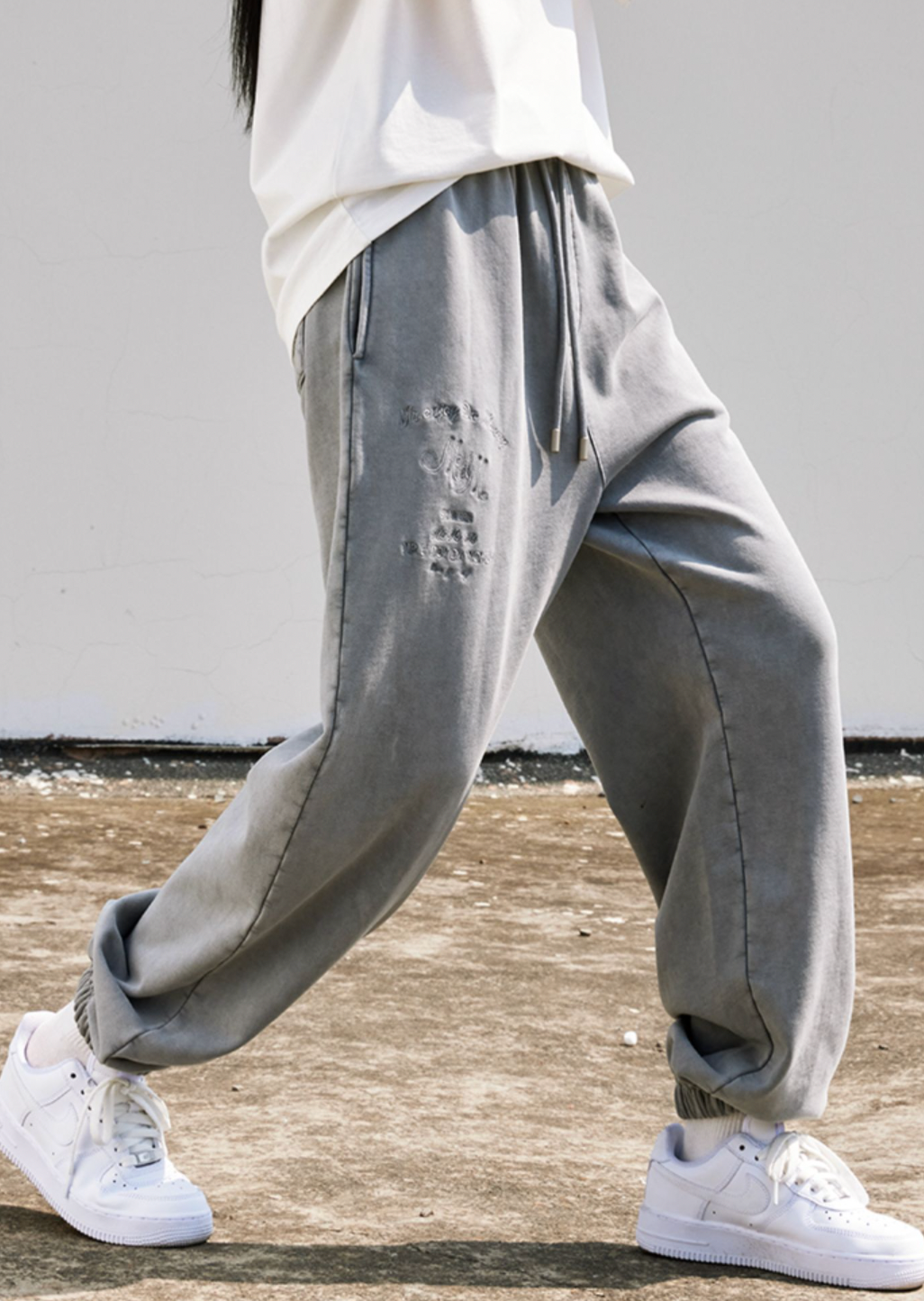 MEDM Washed Embroidered Sweatpants