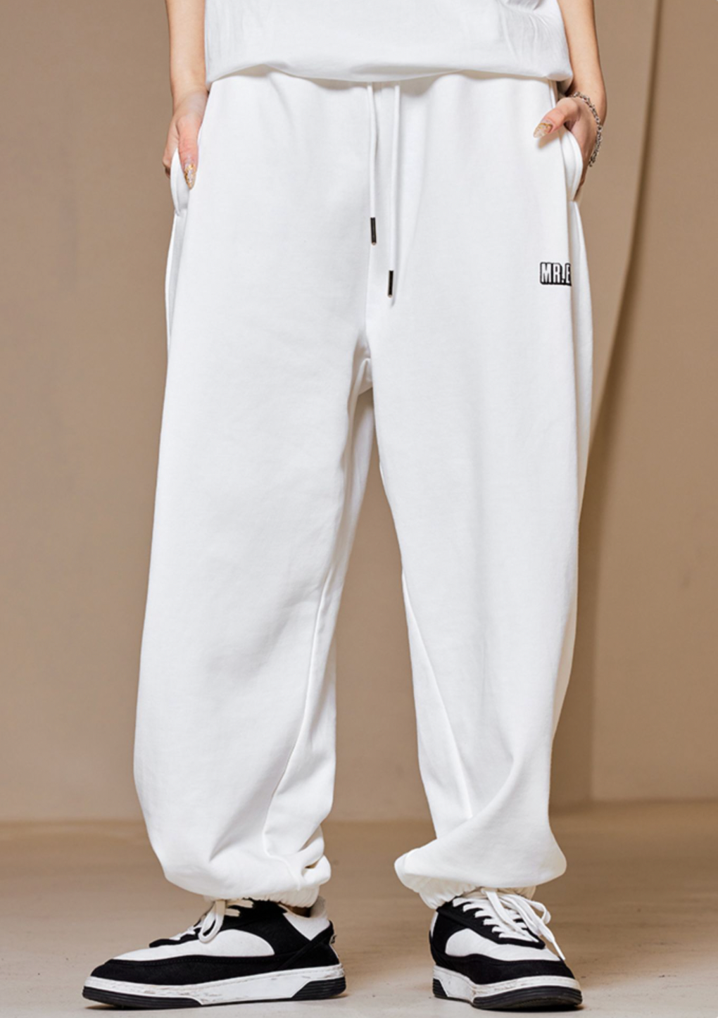 MEDM Loose Letter Printing Sweatpants