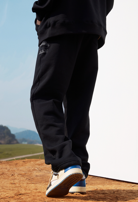 MEDM Embroidered Sweatpants