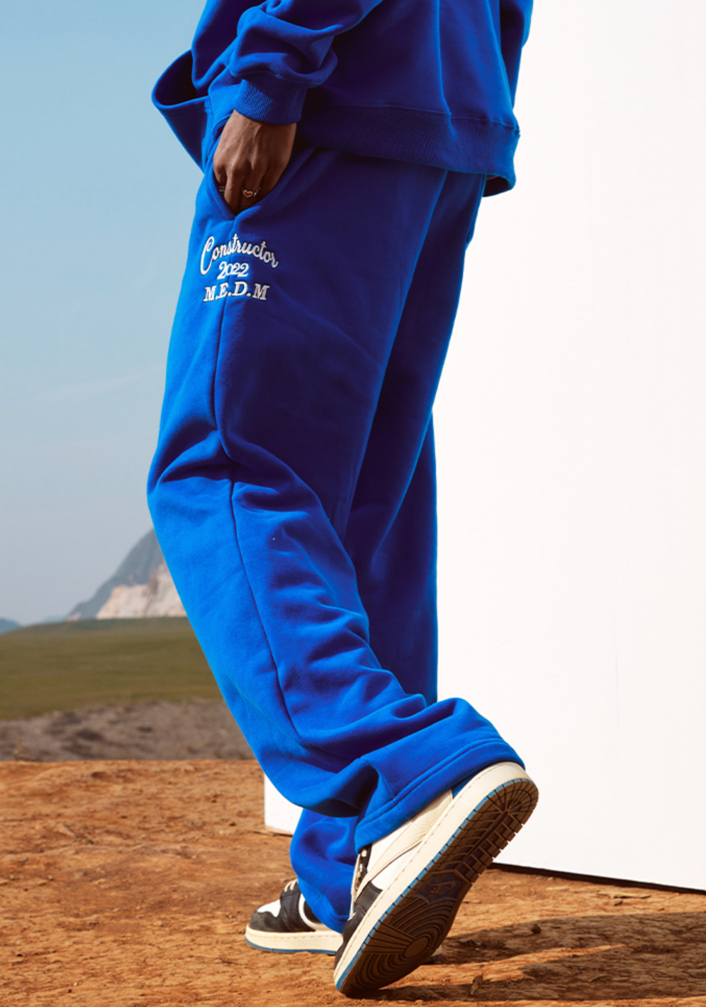 MEDM Embroidered Sweatpants