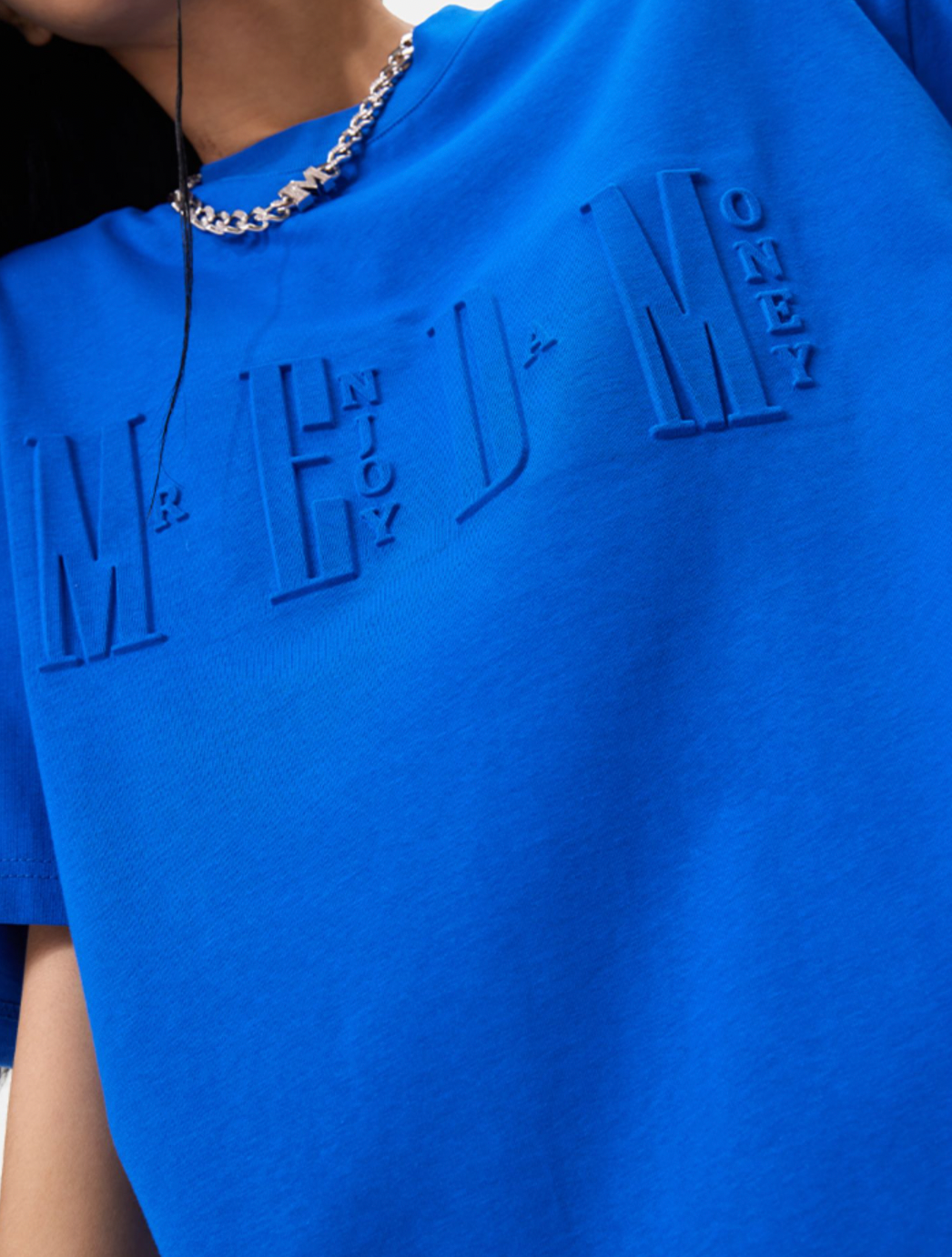 MEDM Letter Embossing Five Point Tee