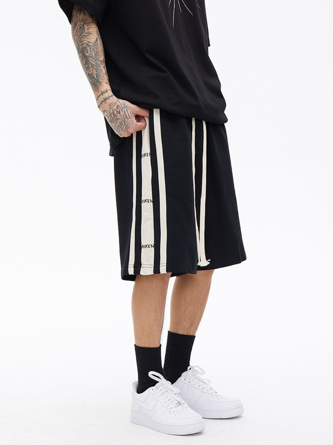 Contrast Color Striped Basketball Shorts