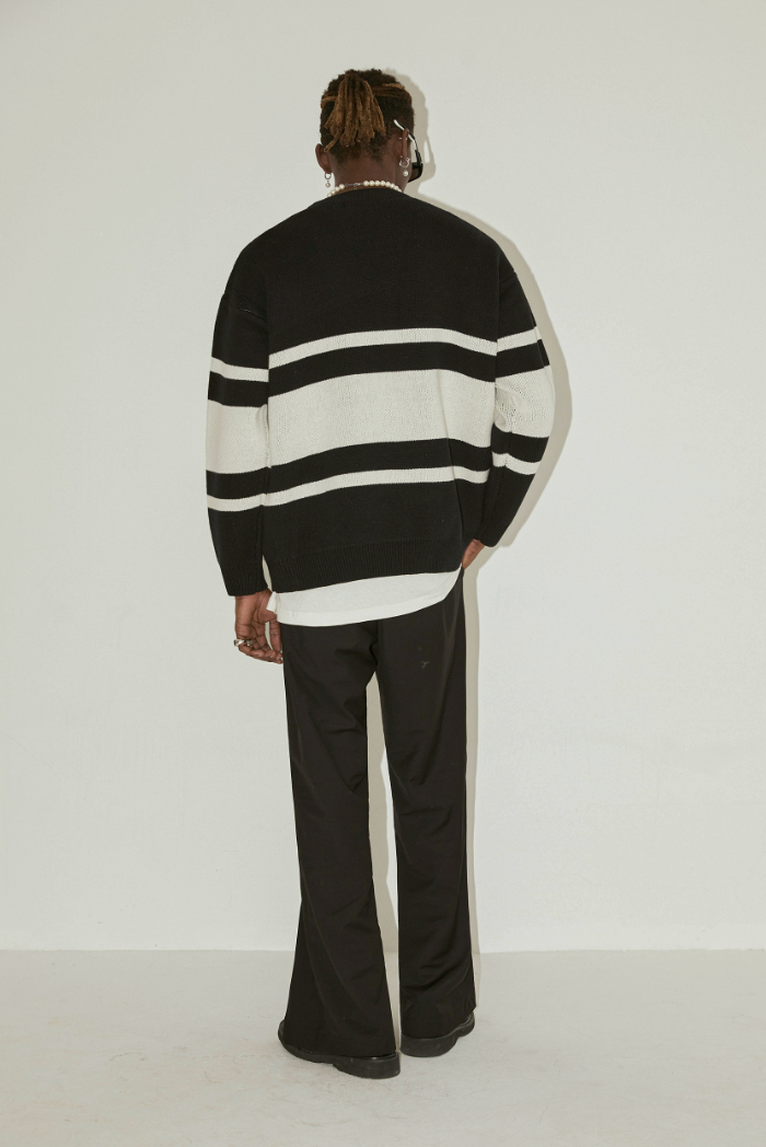 EMPTY REFERENCE Doberman Knit Sweater