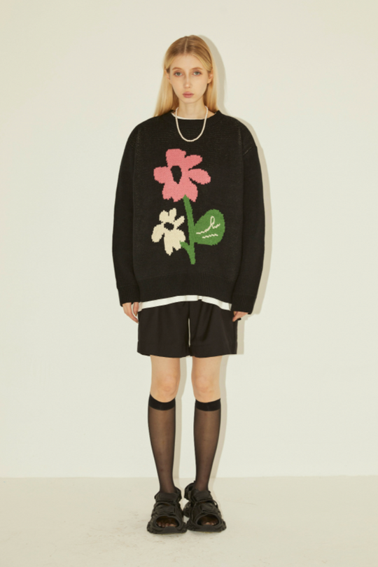 EMPTY REFERENCE Flower Knit Sweater