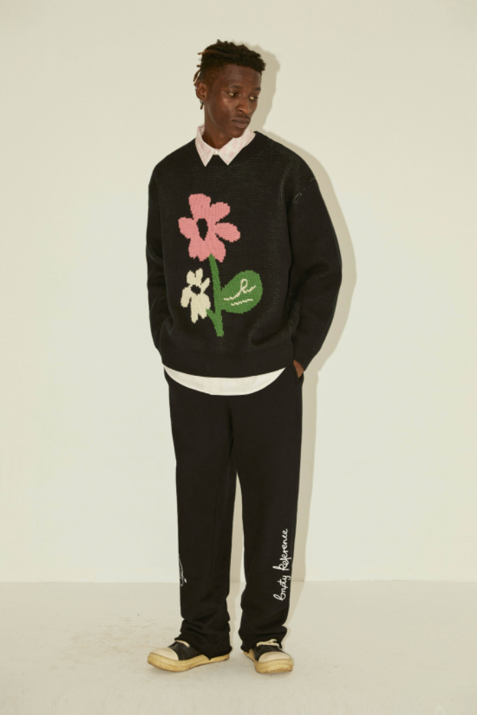 EMPTY REFERENCE Flower Knit Sweater