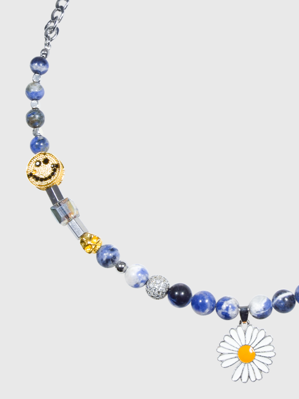 AWE Skull Smiley Daisy Necklace