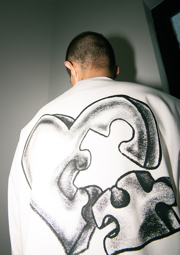 YADcrew Crayon 3D Love Puzzle Print Long Sleeved Tee