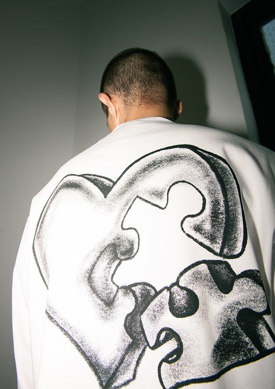 YADcrew Crayon 3D Love Puzzle Print Long Sleeved Tee