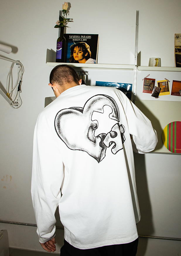 YADcrew Crayon 3D Love Puzzle Print Long Sleeved Tee