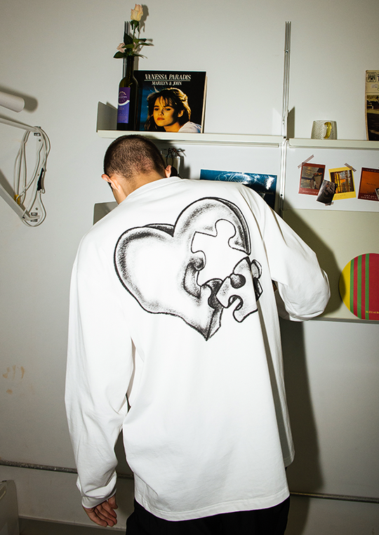 YADcrew Crayon 3D Love Puzzle Print Long Sleeved Tee