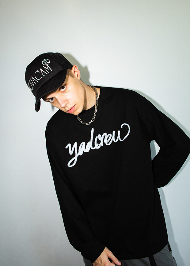 YADcrew Crayon 3D Love Puzzle Print Long Sleeved Tee