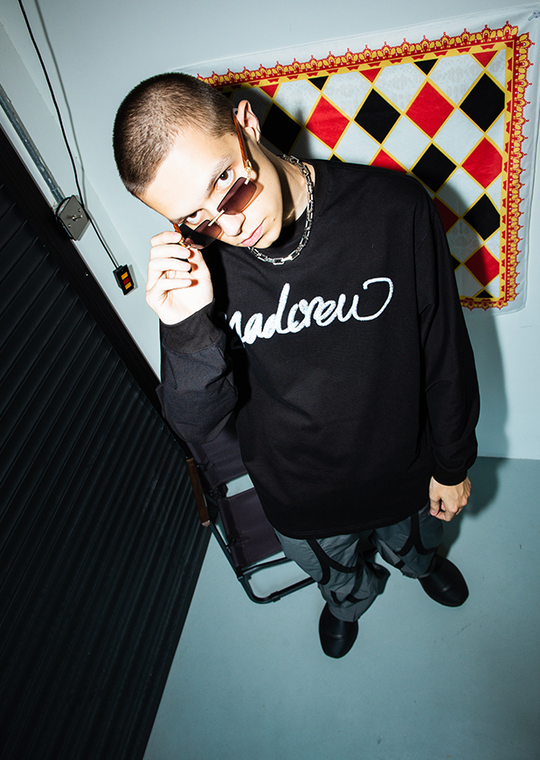 YADcrew Crayon 3D Love Puzzle Print Long Sleeved Tee