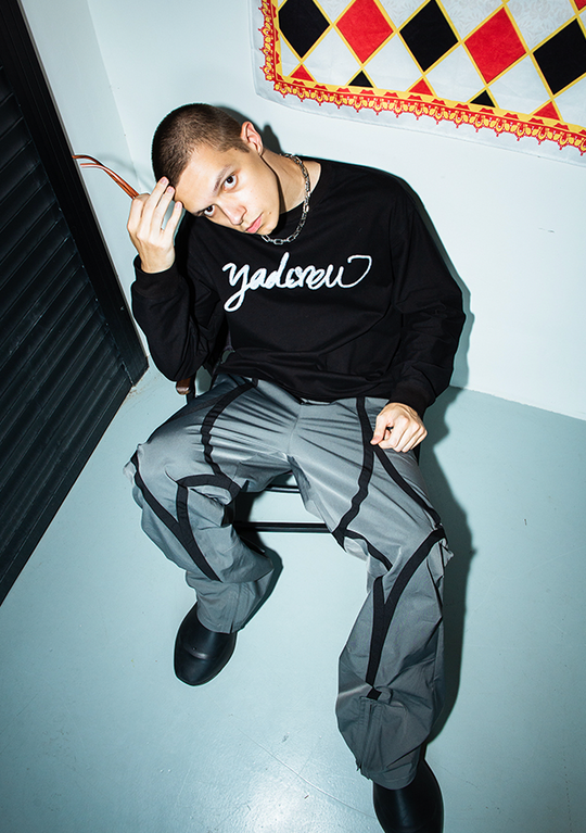 YADcrew Crayon 3D Love Puzzle Print Long Sleeved Tee