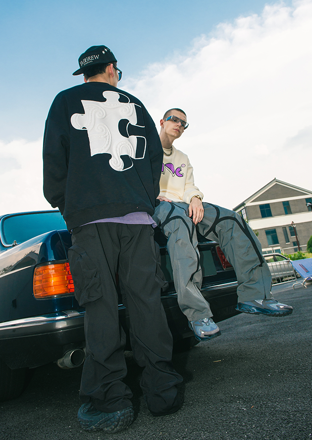 YADcrew Suede Foam Paisley Print Sweater