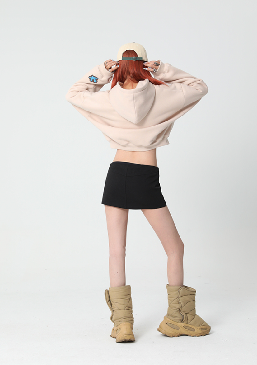 YADcrew YADSP Love Puzzle Flower Foam Print Short Hoodie