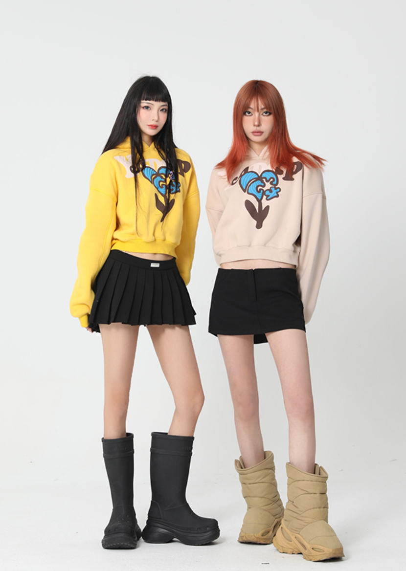 YADcrew YADSP Love Puzzle Flower Foam Print Short Hoodie