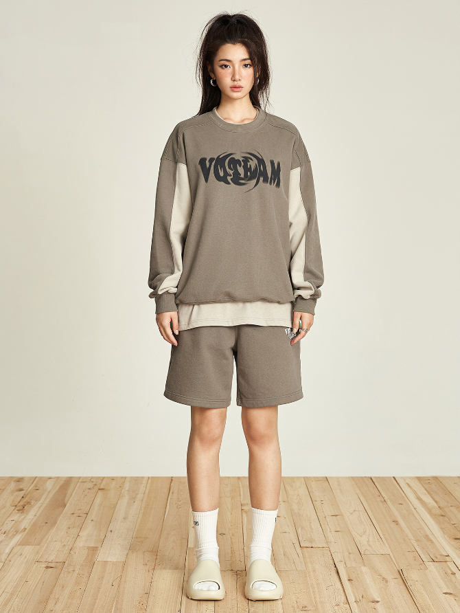 VOTE Contrast Color Rotating Sweatshirt