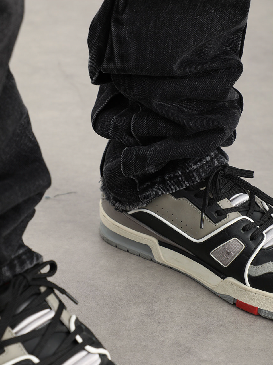 F3F Select Wash Old Stitching Jeans