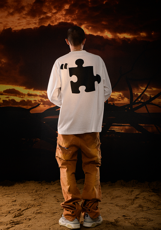 YADcrew Destruction Pleated Washed Jeans