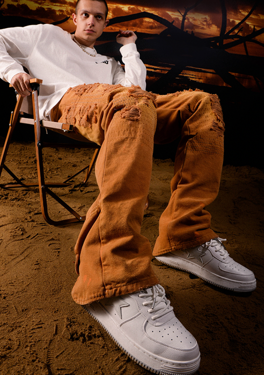 YADcrew Destruction Pleated Washed Jeans