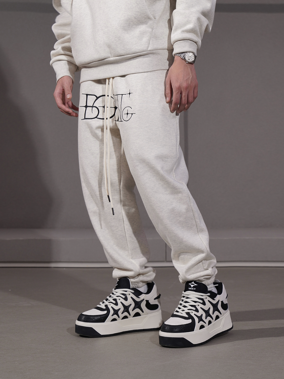 YADcrew x 1807 x FLEXHOOD Logo Sweatpants