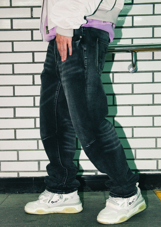 YADcrew Puzzle Embroidery Washed Jeans