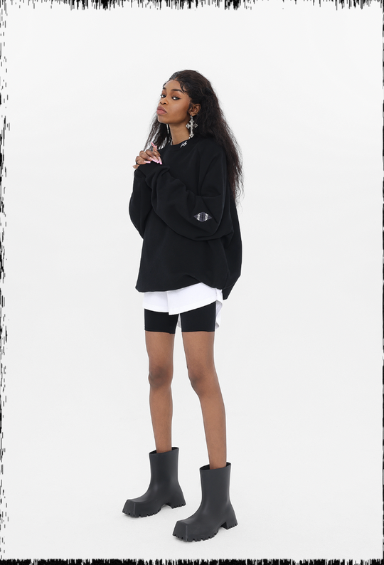JHYQ Basic Logo Embroidered Heavyweight Sweater
