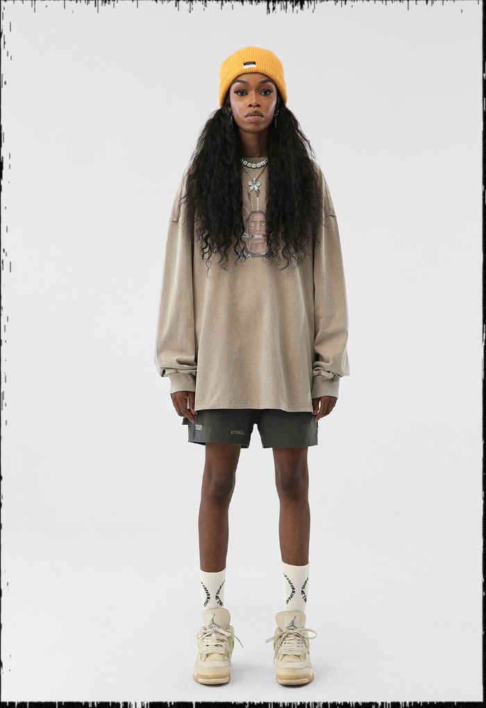 JHYQ Portrait Print Long Sleeved Tee