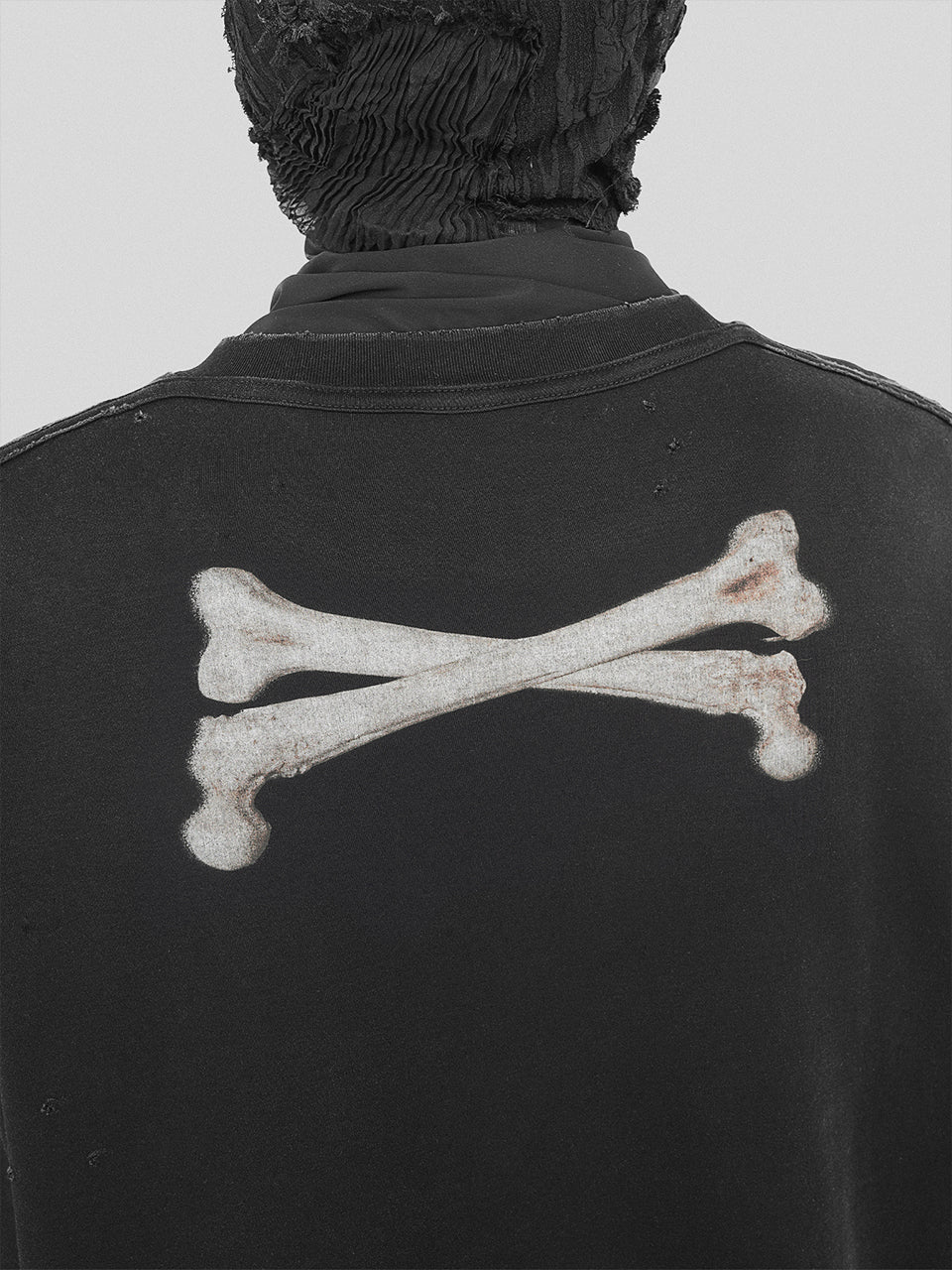 UNDERWATER Destroyed Cross Bones Print Tee