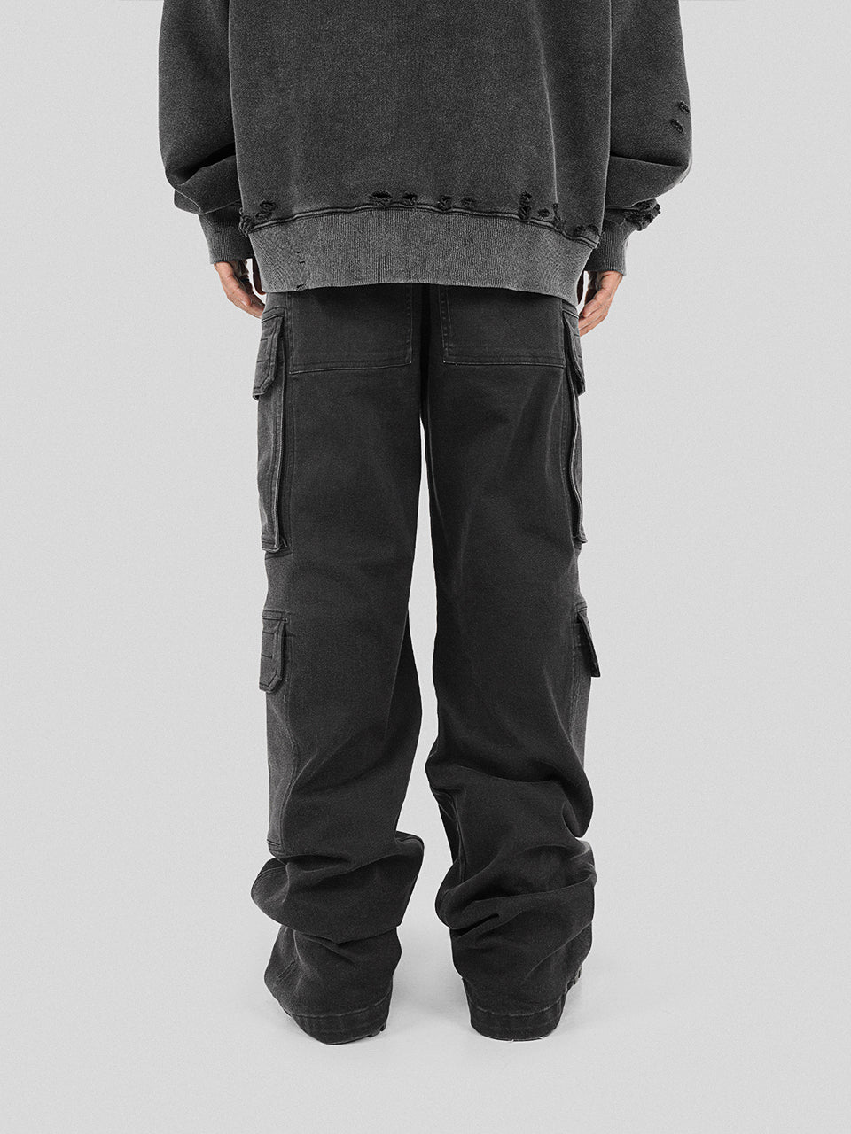 UNDERWATER Gradient 3D Patch Pockets Denim Jeans