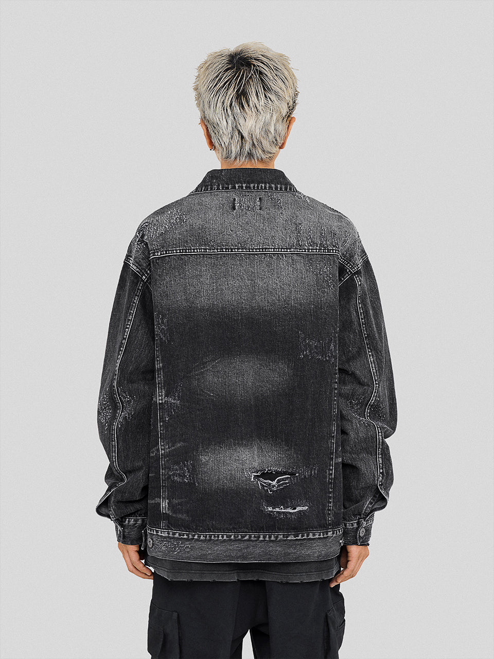 UNDERWATER Sand Wash Cut Destroyed Denim Jacket