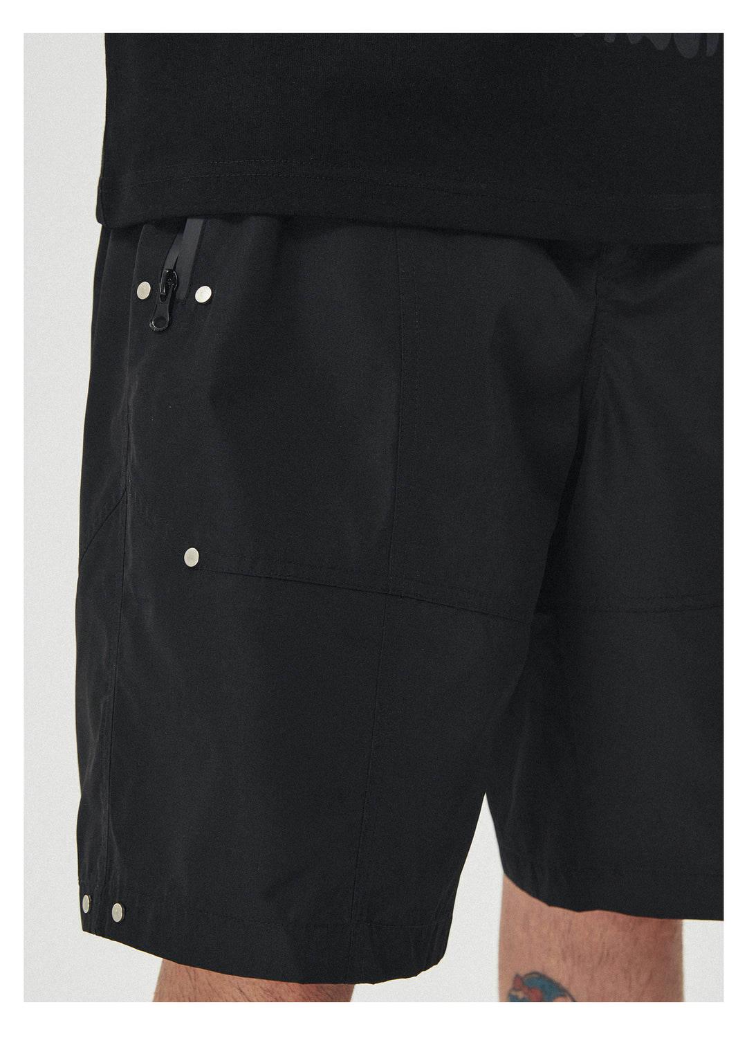 ANTIDOTE Structure Stitching Nylon Shorts