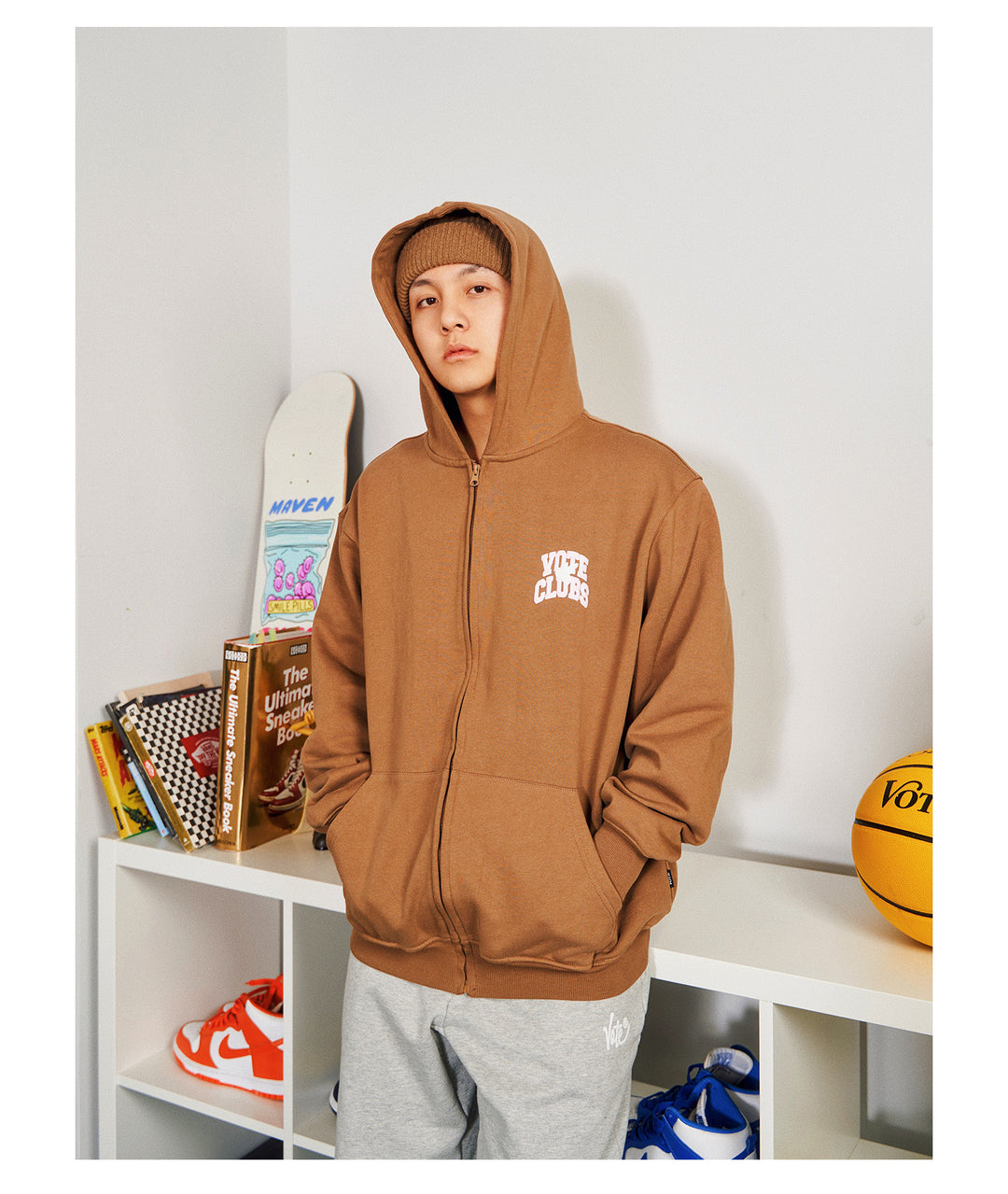 VOTE Clubs Bee Zip up Hoodie