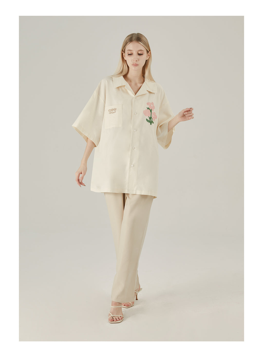 EMPTY REFERENCE Cute Small Flower Short Sleeve Shirt