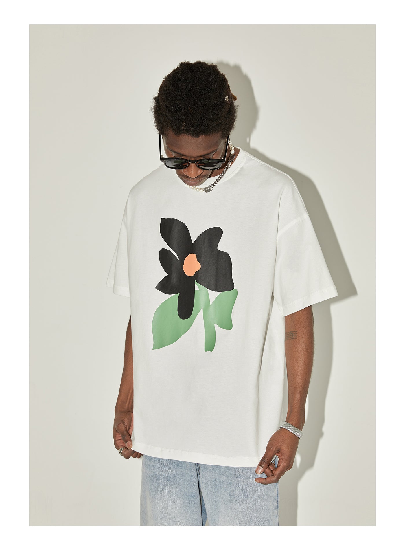 EMPTY REFERENCE Black Flower Tee