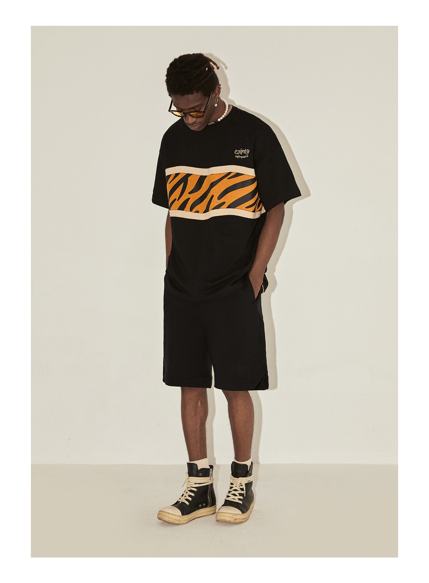 EMPTY REFERENCE Tiger Stitching Tee