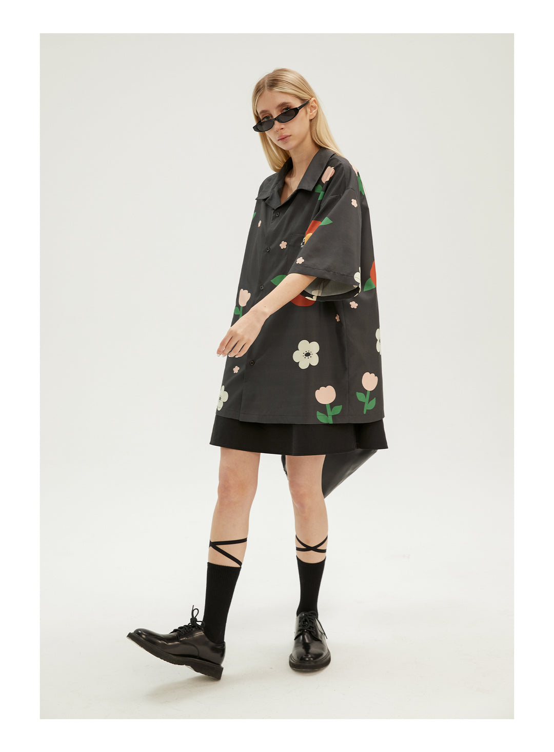 EMPTY REFERENCE Peach Flower Short Sleeve Shirt