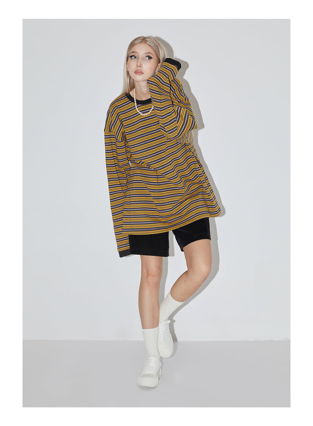 EMPTY REFERENCE Stripes Embroidered Long Sleeved Tee