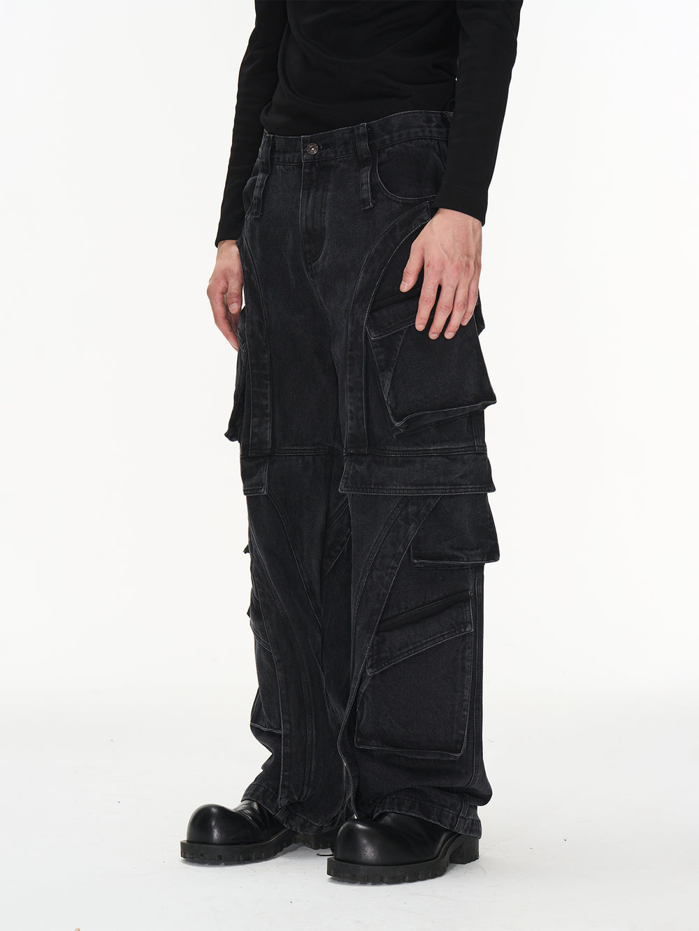 BLIND NO PLAN Deconstructed Workwear Pocket Denim Jeans