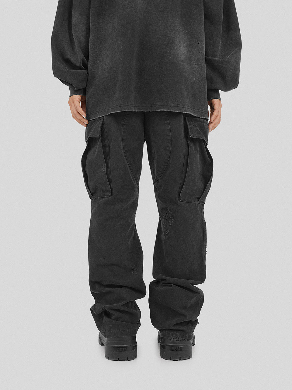 UNDERWATER Needle Embroidery Distressed Flared Cargo Work Pants