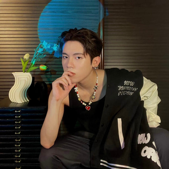 SALUTE x NBO Smiley Face Fake Love Necklace | Face 3 Face