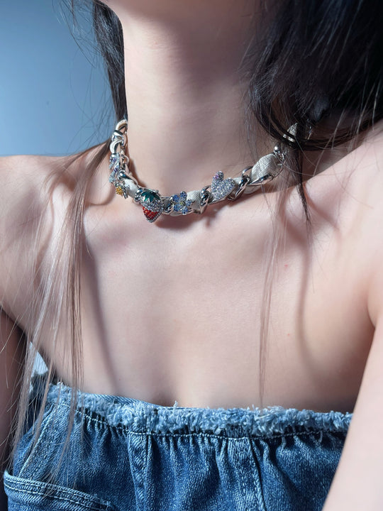 Nbostore Strawberry Full Of Diamonds Necklace