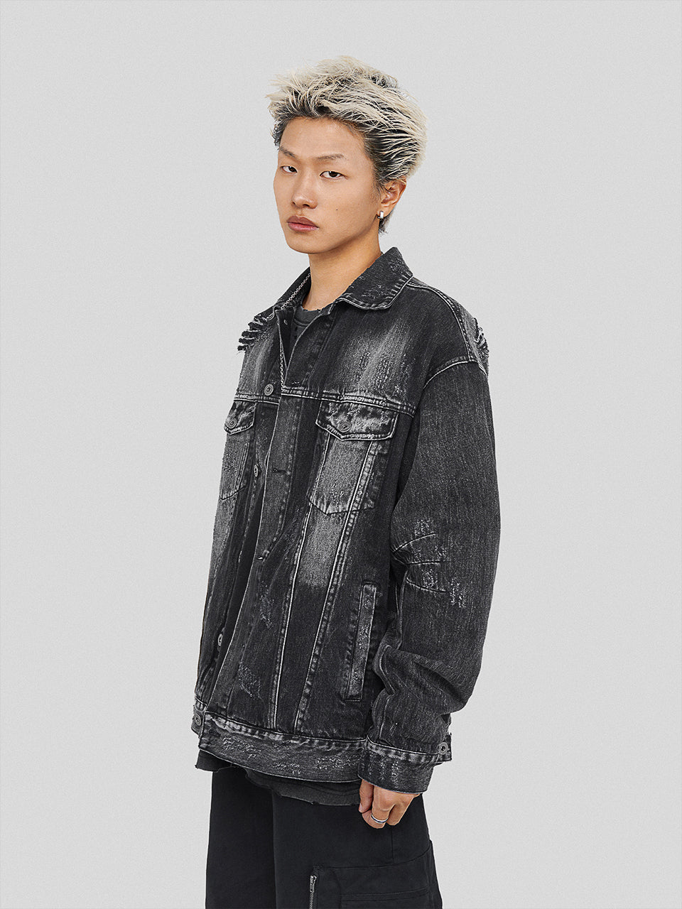 UNDERWATER Sand Wash Cut Destroyed Denim Jacket